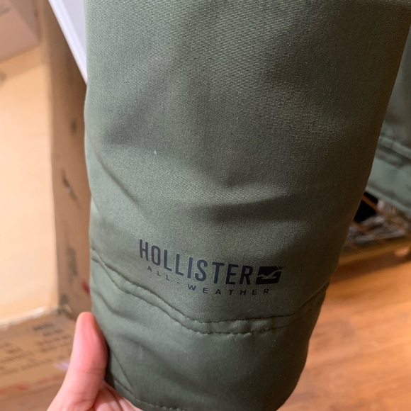 Men's Hollister Faux Fur-Lined All-Weather Winter Jacket - Picture 4 of 7